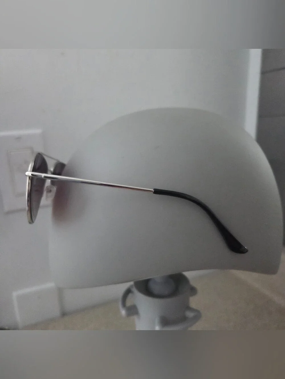 Amazon Essentials classic aviator